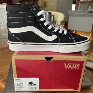 NWT Vans Filmore Hi sneakers